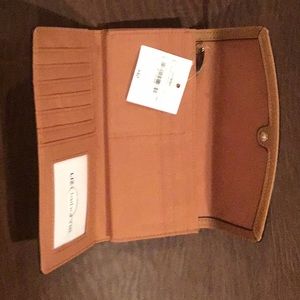 Liz Claiborne continental wallet, maple color